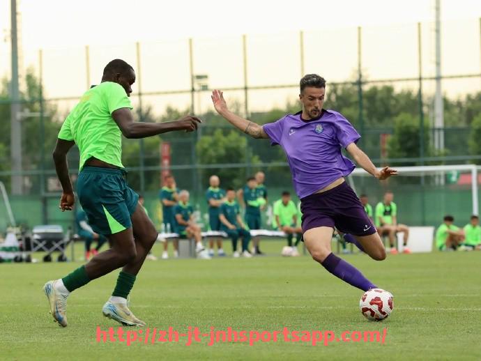 金年会app-荷兰球员在英超的传控技术与进攻效率